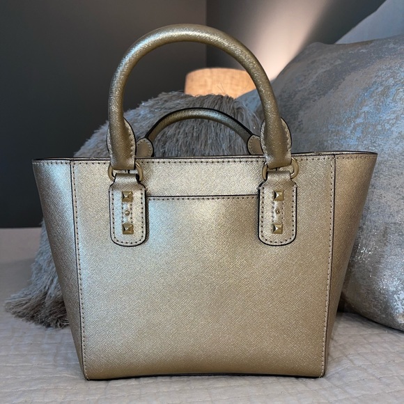 Gold Michael Kors Purse Cross Body LIKE NEW - Picture 2 of 5